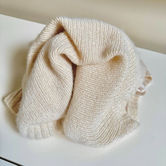 Aritzia Babaton Day Off Sweater – 100% Alpaca - Picture 12 of 12